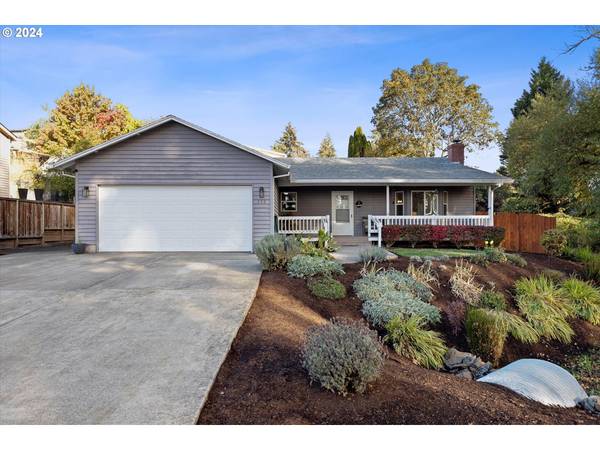 390 E 3RD ST, Yamhill, OR 97148