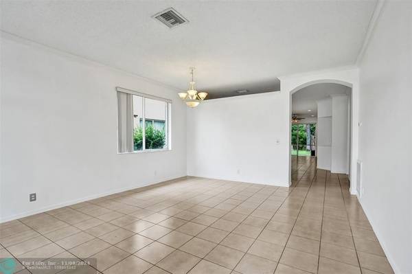 Coconut Creek, FL 33073,3717 Pebblebrook Mnr