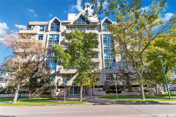 Saskatoon, SK S7K 2P6,303 5th AVENUE N #403