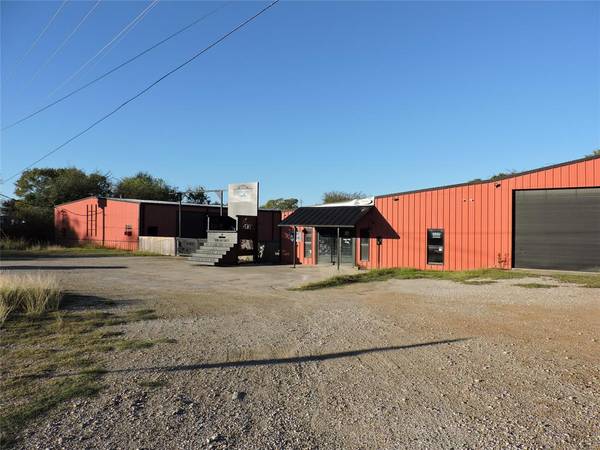 Mabank, TX 75147,920 W Mason Street