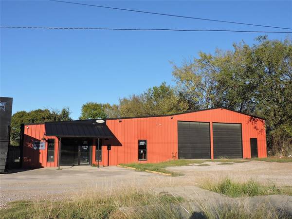 Mabank, TX 75147,920 W Mason Street