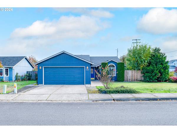 1005 ASH GROVE LOOP, Creswell, OR 97426