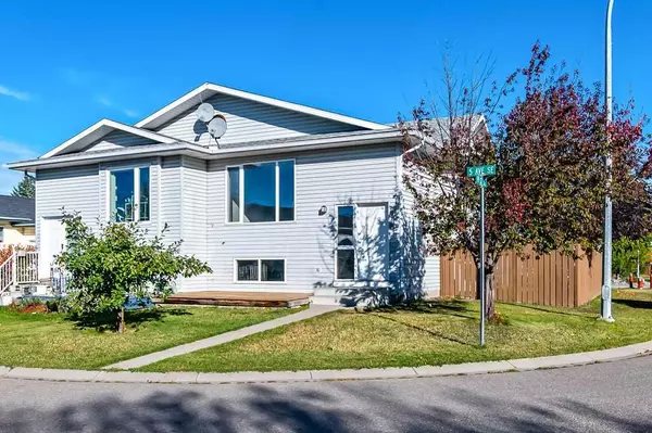 1810 5 AVE SE, High River, AB T1V 1S9