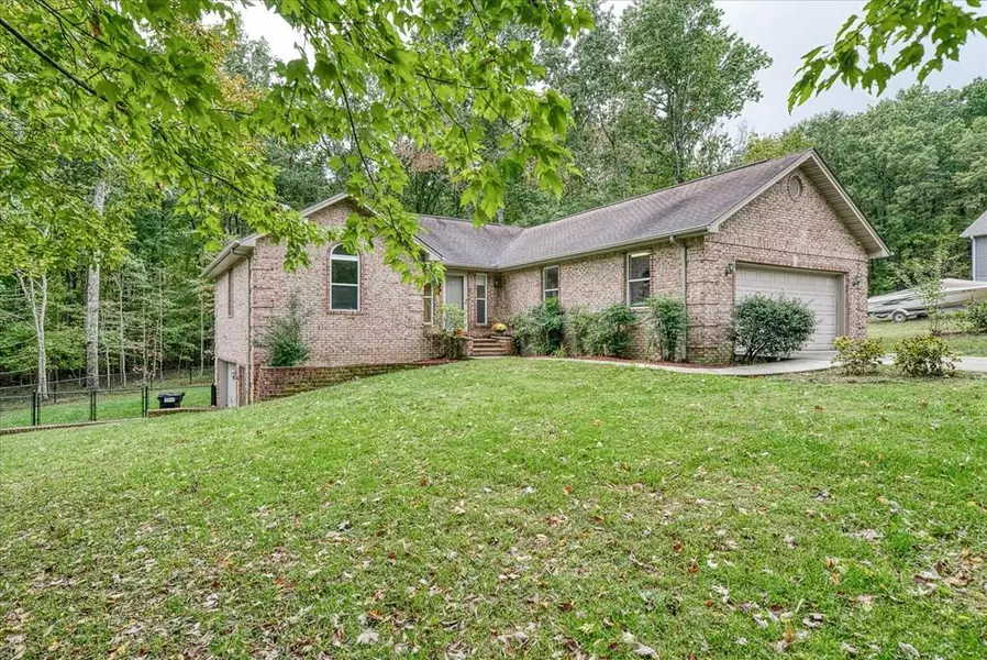 3100 Crow Drive, Crossville, TN 38572