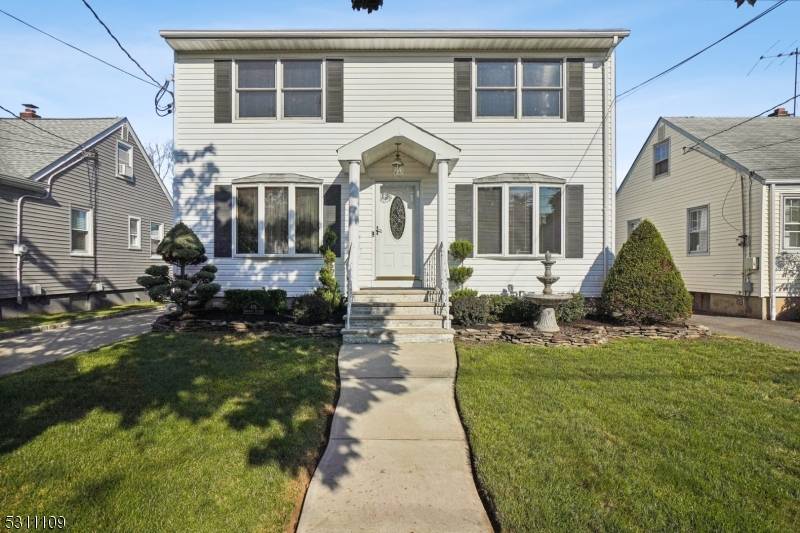 438 Fernwood Ter, Linden City, NJ 07036