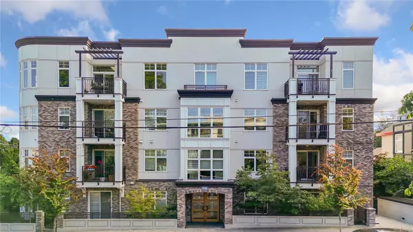 1765 Oak Bay Ave #101, Victoria, BC V8R 1B8