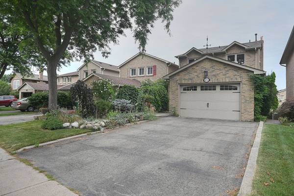 4084 Trapper CRES, Mississauga, ON L5L 3A9