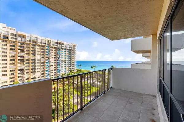 Lauderdale By The Sea, FL 33308,5000 N Ocean Blvd  #804