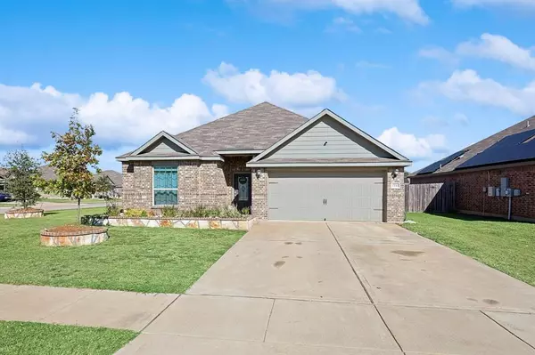 1544 Conley Lane, Crowley, TX 76036