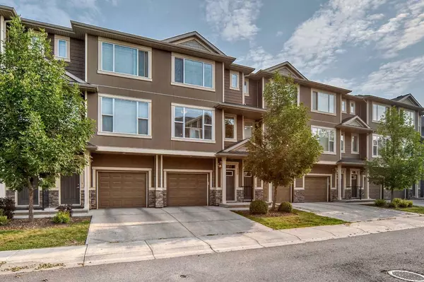 Calgary, AB T3K 0Z3,508 Panatella WALK NW