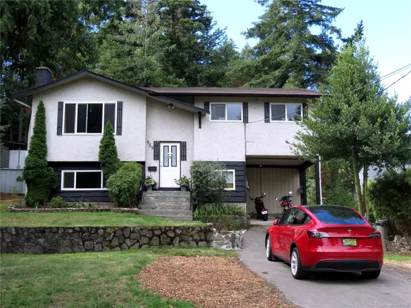 Langford, BC V9C 3C2,955 Weaver Pl