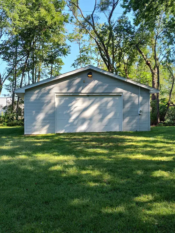 Machesney Park, IL 61115,7825 1/2 Elm Avenue