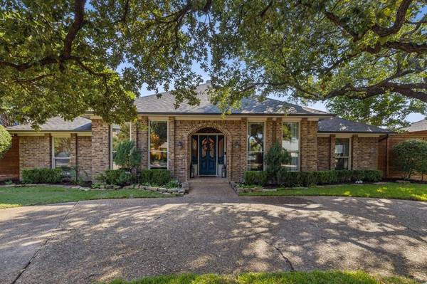 9102 Webb Kay Drive,  Dallas,  TX 75243