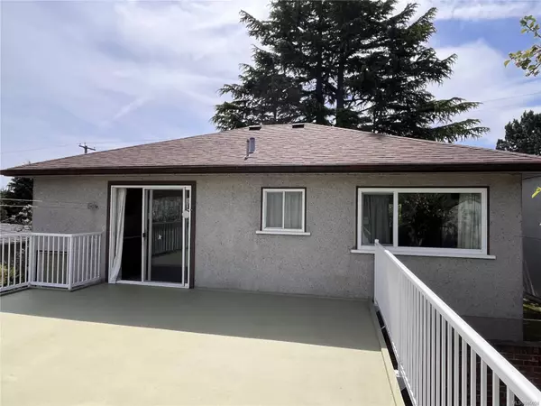 Saanich, BC V8Z 1K3,266 Sims Ave