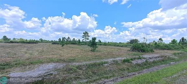 17927 NW 302nd St, Okeechobee, FL 34972