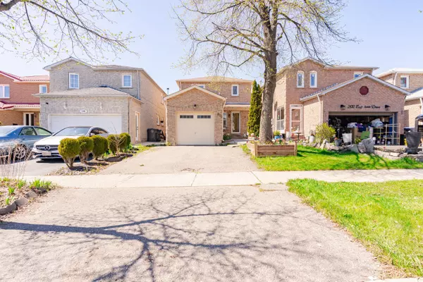 200 Ecclestone DR, Brampton, ON L6X 3P5