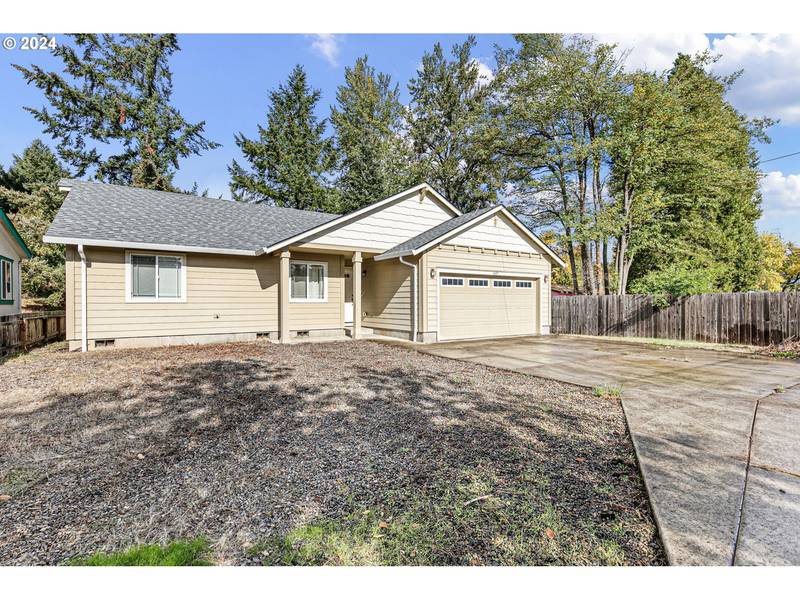 1635 BIRCH AVE, Cottage Grove, OR 97424