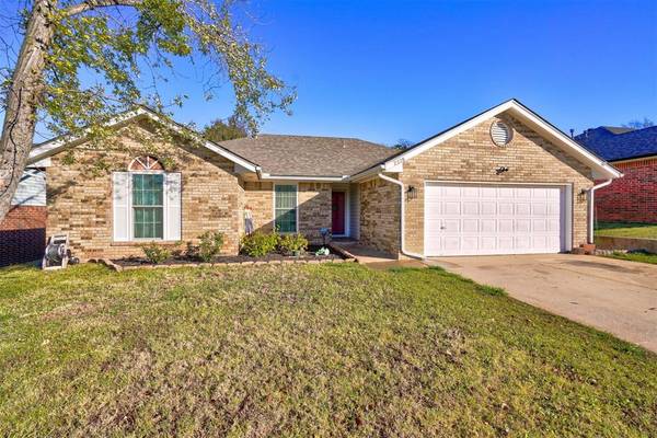 2328 Faith Boulevard, Shawnee, OK 74804