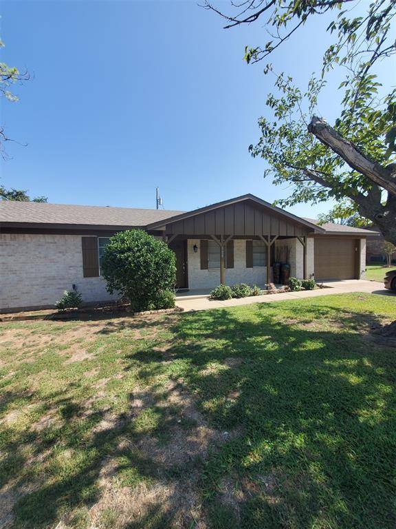 128 Oak Creek Street,  Jacksboro,  TX 76458