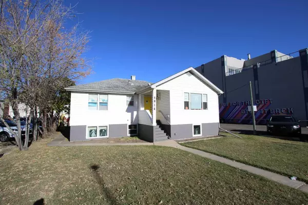 4814 51 ST, Red Deer, AB T4N 2A5