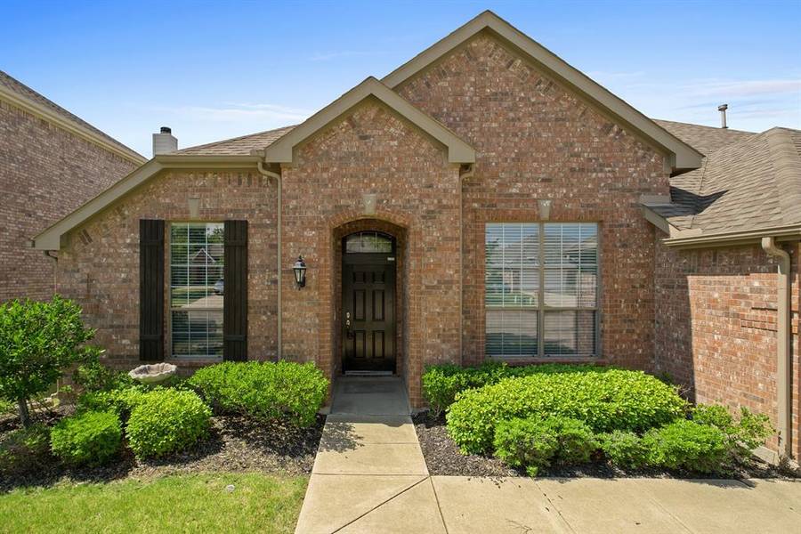 2704 Tradewinds Drive, Little Elm, TX 75068