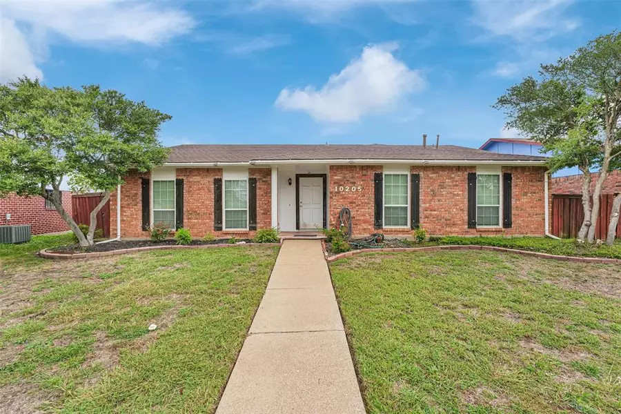 10205 Black Hickory Road, Dallas, TX 75243