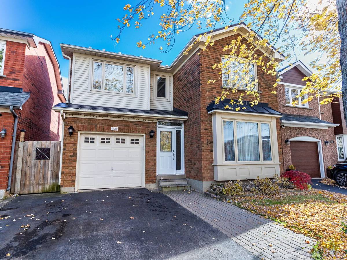 Oakville, ON L6M 3K8,1132 Glen Valley RD