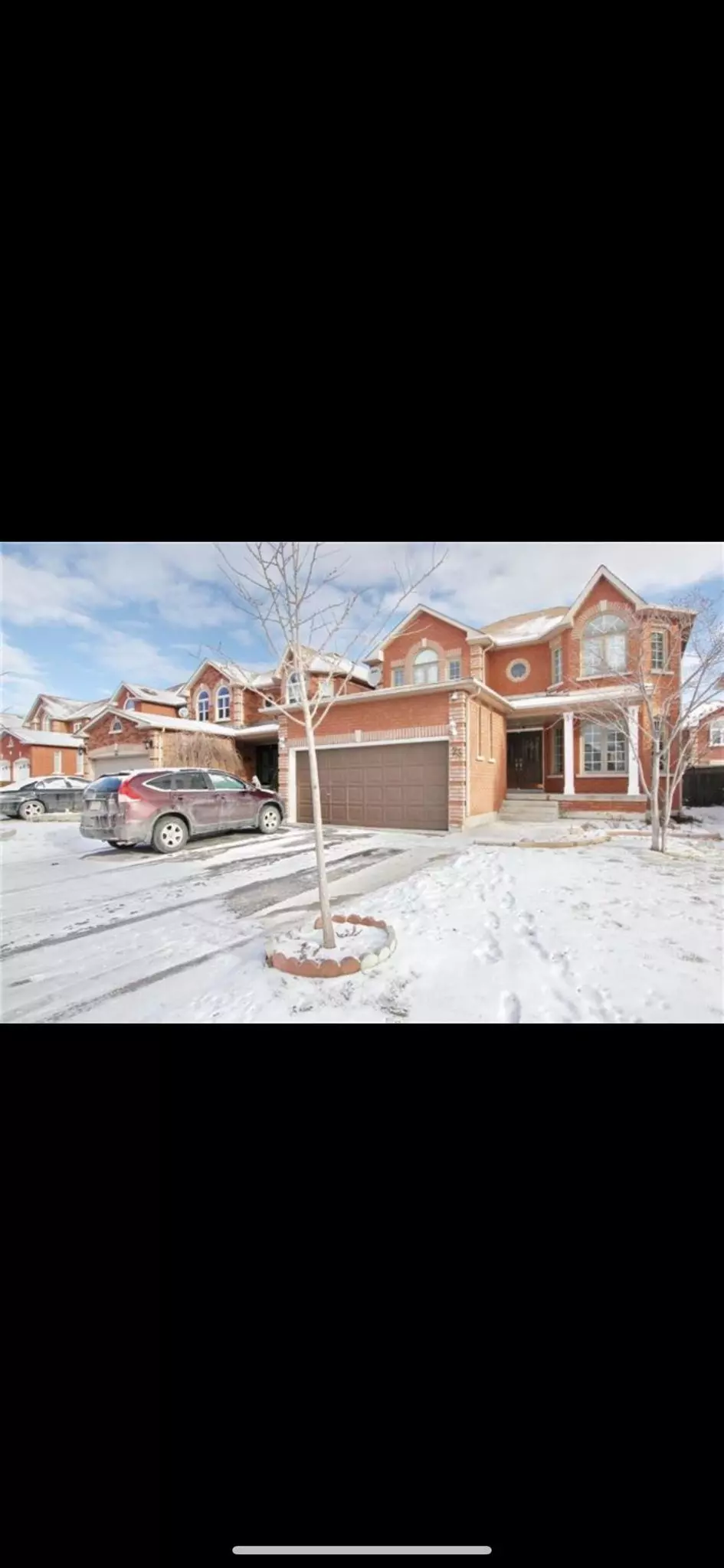 Brampton, ON L7A 1H3,23 Fenflower CT