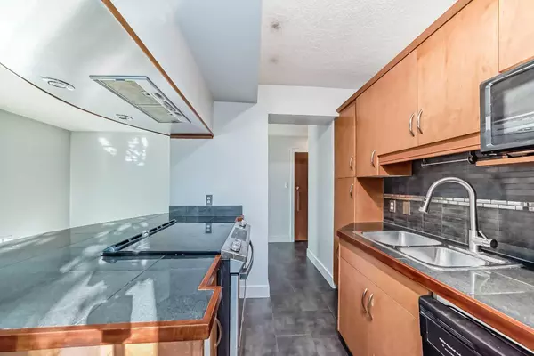 Calgary, AB T2T 2W6,1730 7 ST Southwest #203