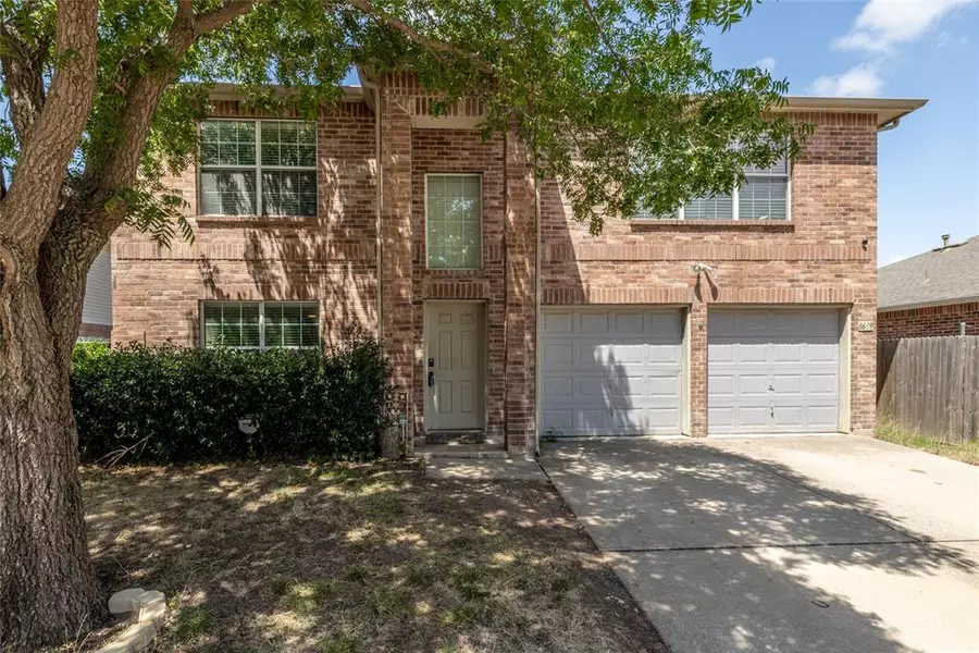 8609 Muir Drive, Fort Worth, TX 76244