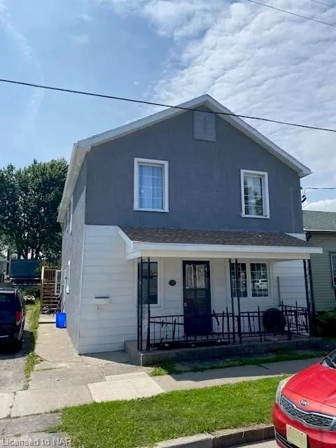 Port Colborne, ON L3K 1Y6,272 MITCHELL ST #2