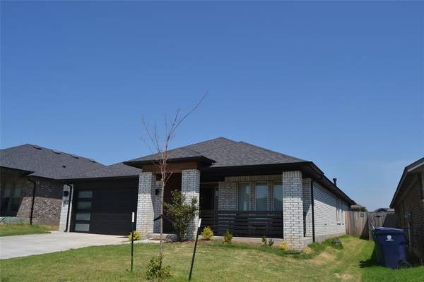 428 Vista Drive, Yukon, OK 73099