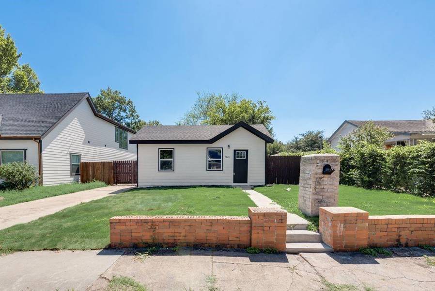 2826 Sharon Street, Dallas, TX 75211