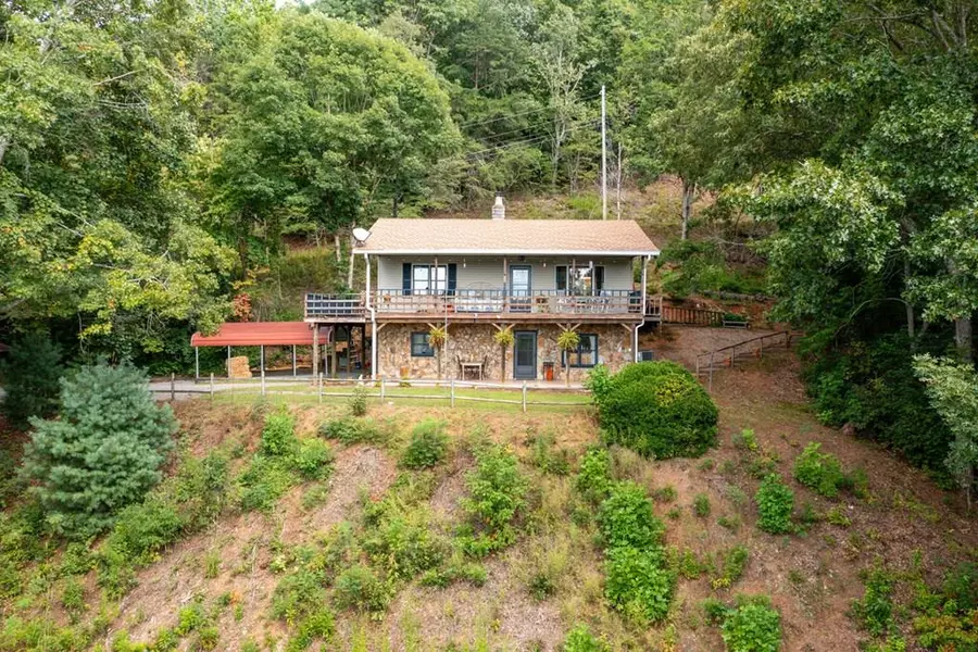 314 Penland Indian Trail, Hayesville, NC 28904