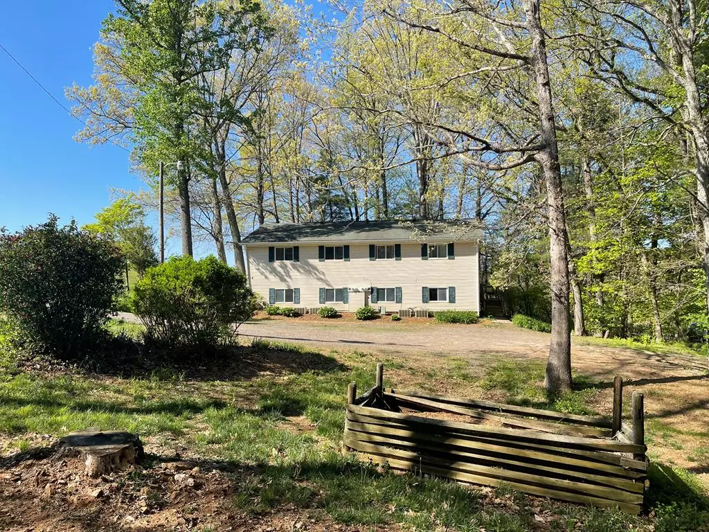 Hillsville, VA 24343,29,67,71 Chaparral Drive