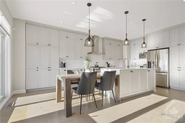 Ottawa, ON K1V 2M6,747 BOOTHFIELD ST