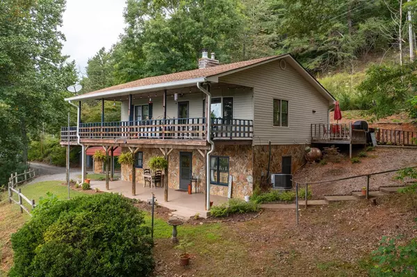 Hayesville, NC 28904,314 Penland Indian Trail