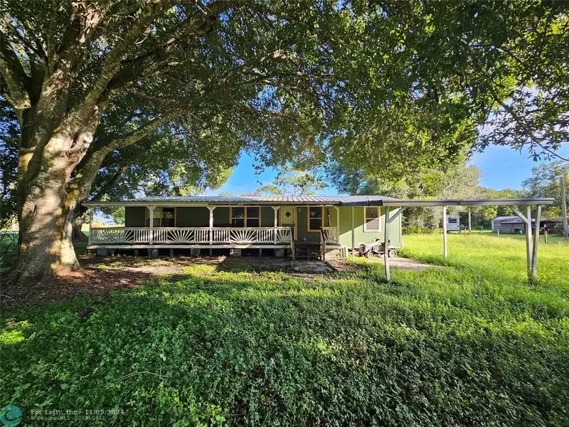 3799 NW 167th Ct, Okeechobee, FL 34972