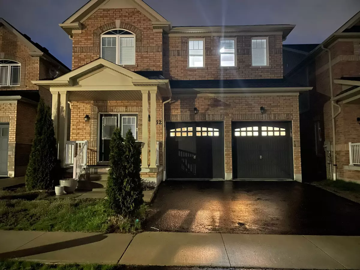 Whitby, ON L1R 0M7,32 RUSHLAND CRES