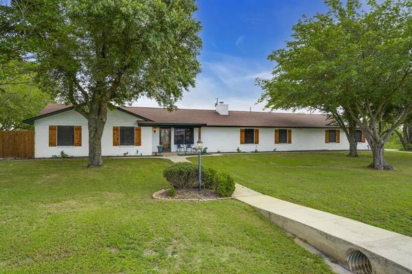 422 12th Street, Justin, TX 76247