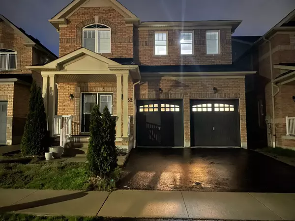 32 RUSHLAND CRES, Whitby, ON L1R 0M7