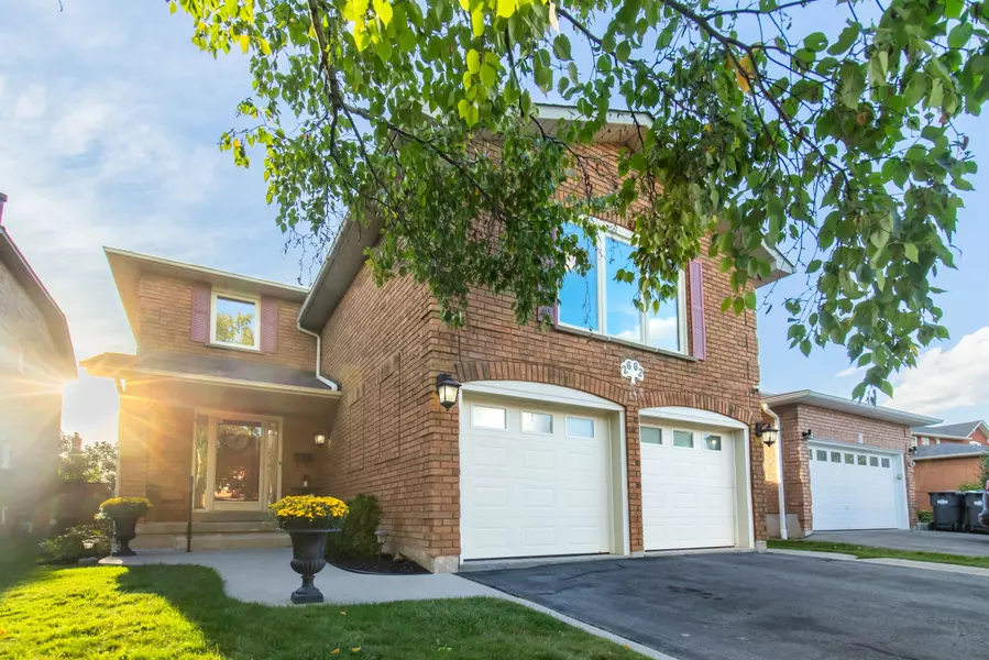 2662 INNISFIL RD, Mississauga, ON L5M 4J3