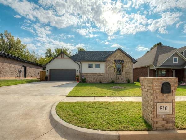 816 E Barajas Terrace, Mustang, OK 73064