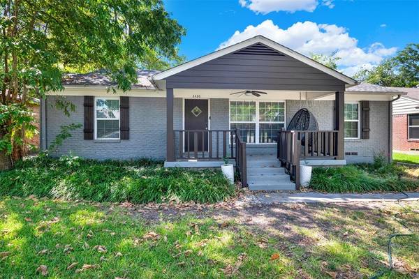 2426 San Paula Avenue,  Dallas,  TX 75228