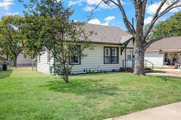 Denison, TX 75020,1308 W Walker Street