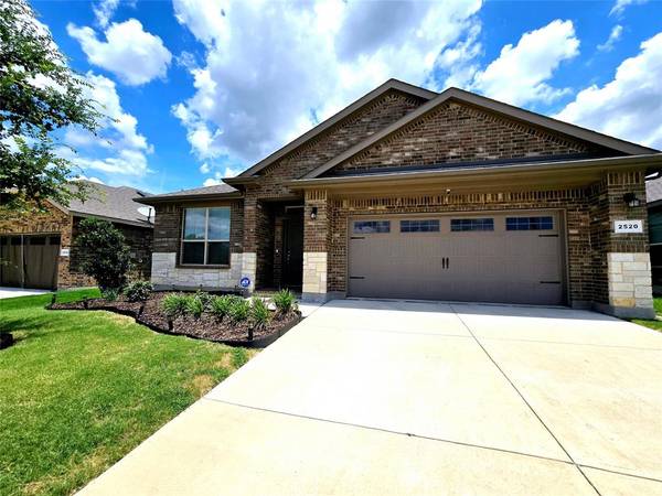 2520 Allview Lane, Glenn Heights, TX 75154