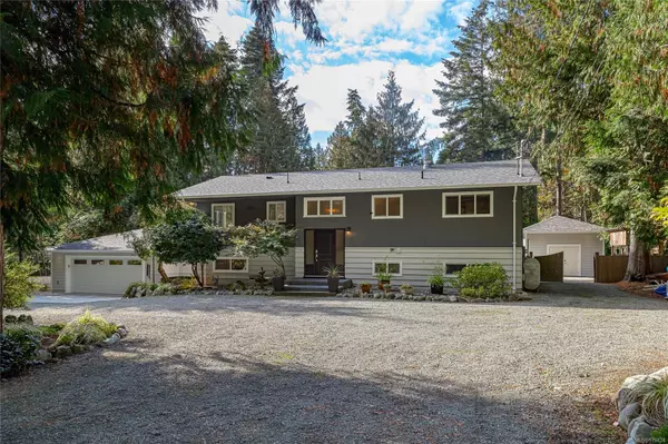 11024 Baxendale Rd, North Saanich, BC V8L 5M4