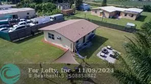 3424 Bacom Point Rd, Pahokee, FL 33476