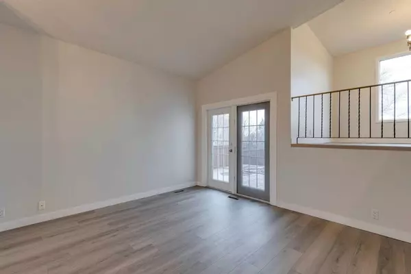 Calgary, AB T3K 1M1,175 Bedwood Bay Northeast