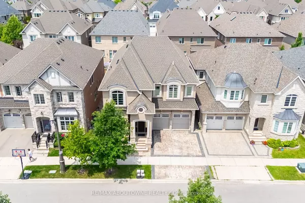 Oakville, ON L6M 0W5,147 Mcwilliams CRES